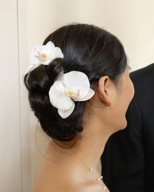 Beach Wedding Hairstyle with Flowers