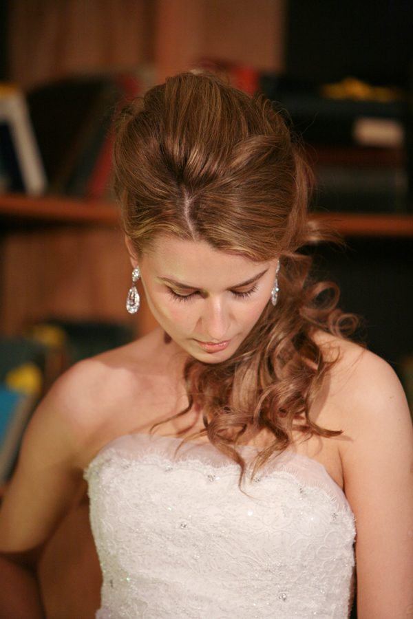 Beautiful Wedding Hairstyles For Brown Hairs