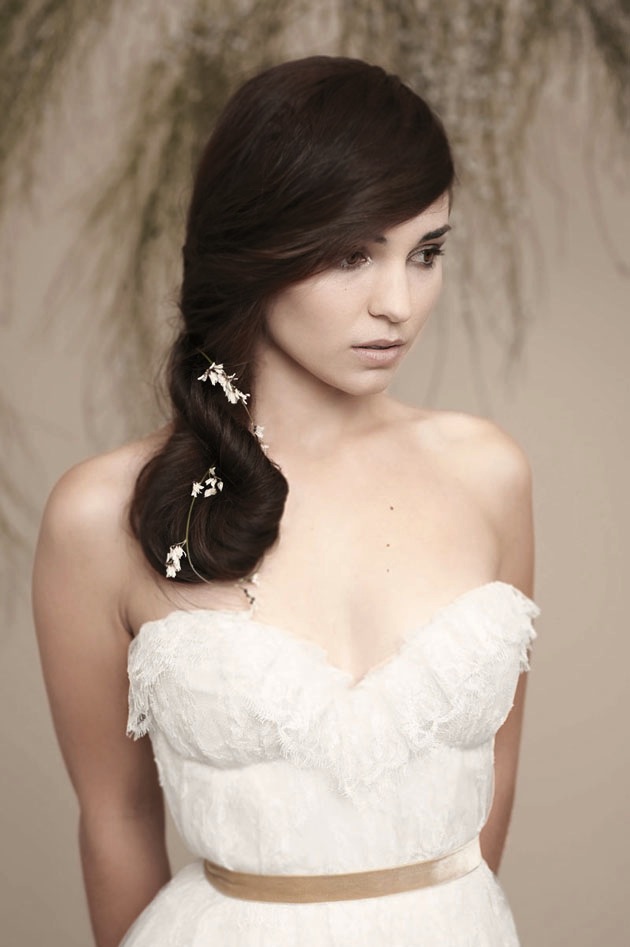 Best Wedding Hairstyles for Round Faces
