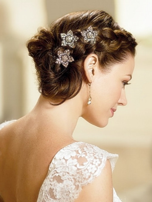Leading Wedding Hairstyles in This Summer