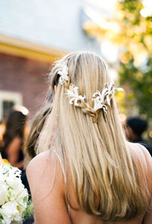 Rustic Wedding Hairstyles with Braided Hair Flowers