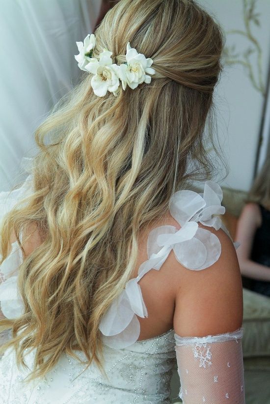 Stunning Casual Wedding Hairstyle