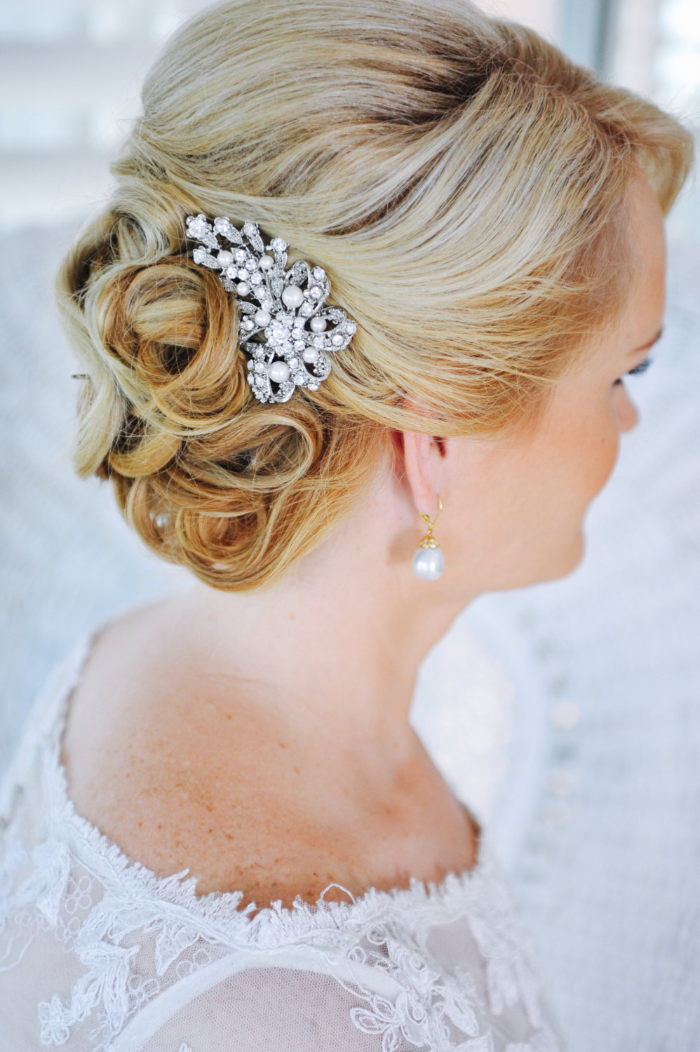 Vintage Wedding Hairstyles with Comb
