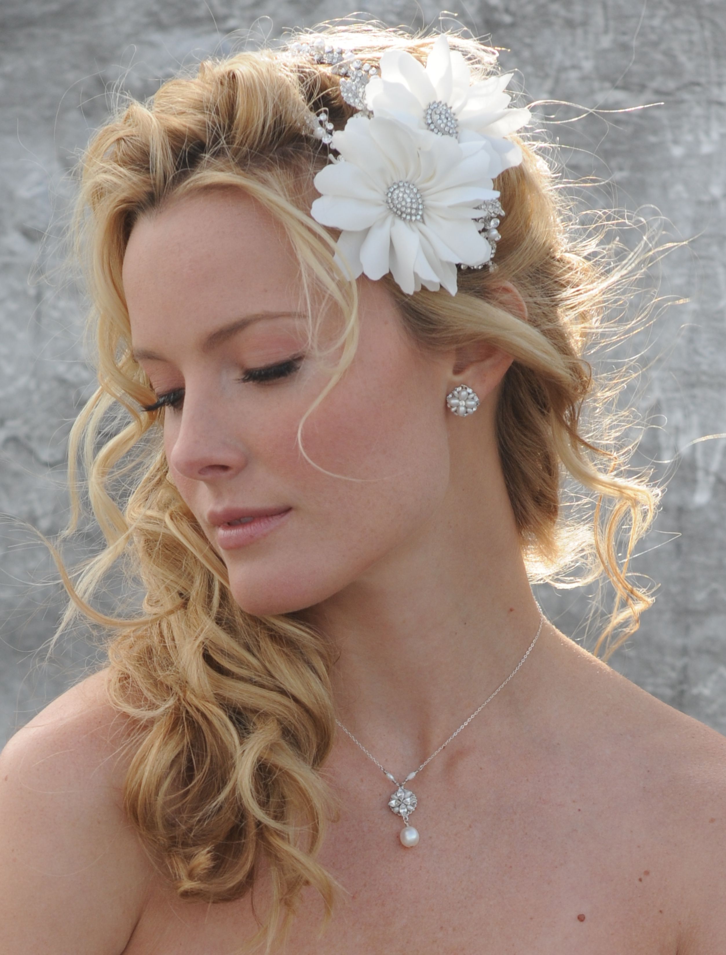 Wedding Hairstyles to The Side