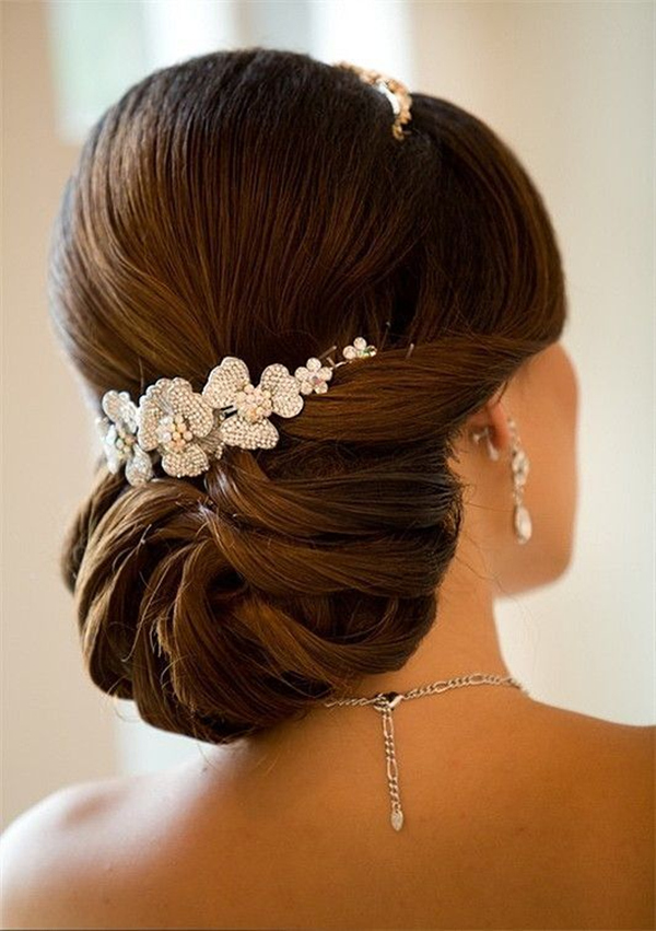 effortless elegant Wedding Hairstyles For Brown Hairs
