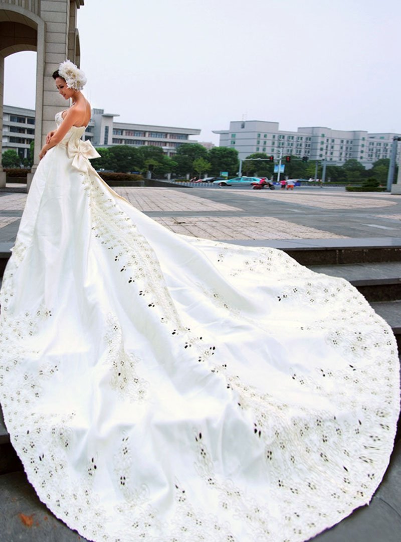 Big White Wedding Dresses