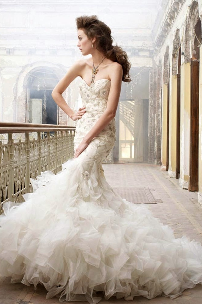 Bling Wedding Dresses with Long Trains 2016