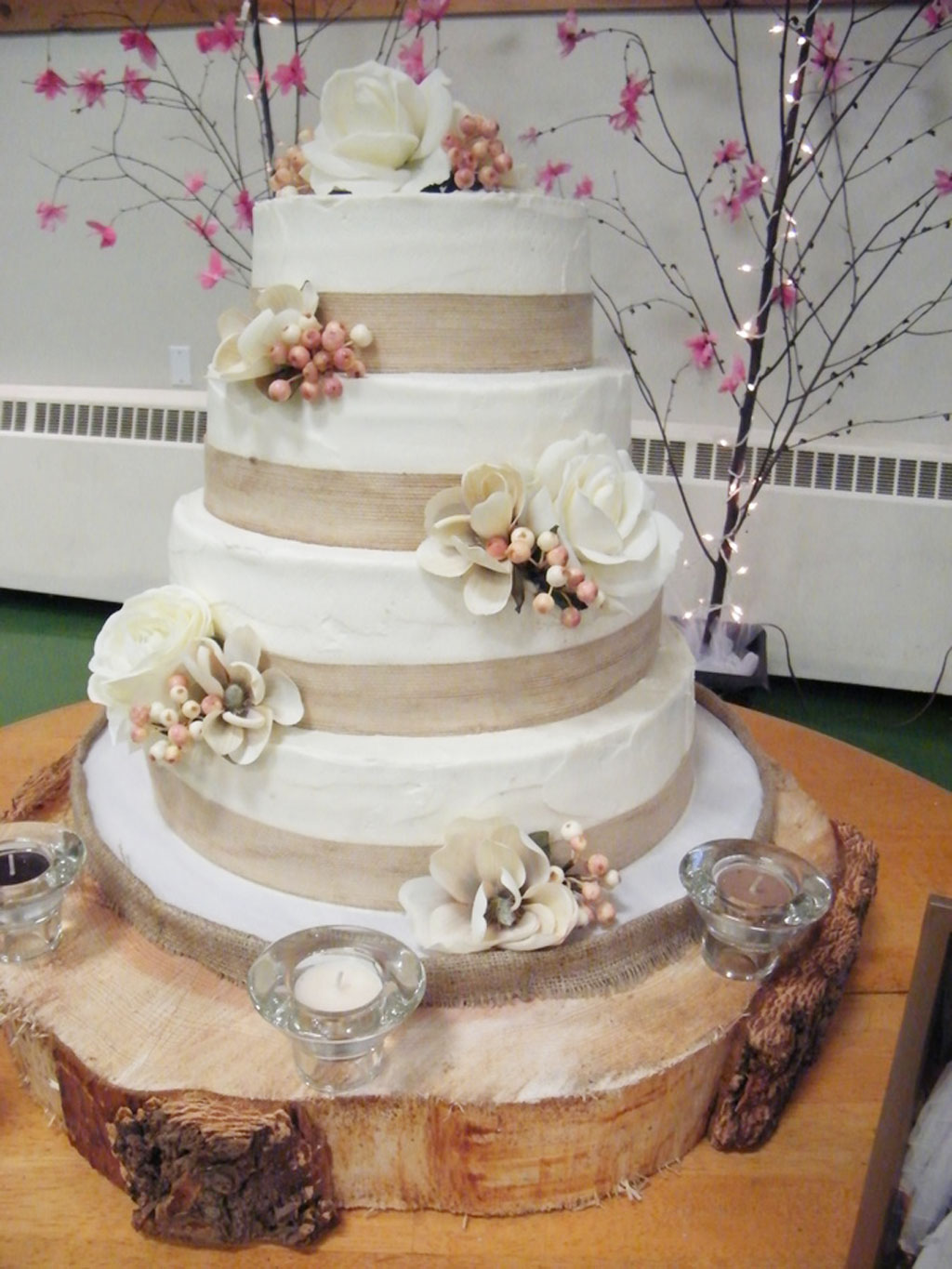 Burlap Wedding Cake Ideas