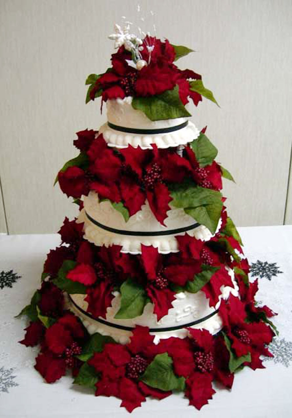 Christmas Wedding Cake Topper Ideas