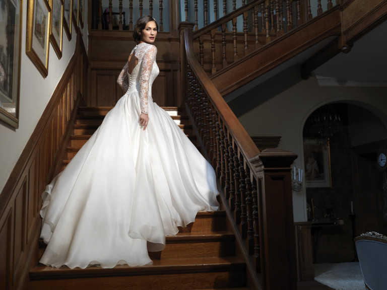 Designer-Beautiful-Wedding-Dresses-768x576.jpg