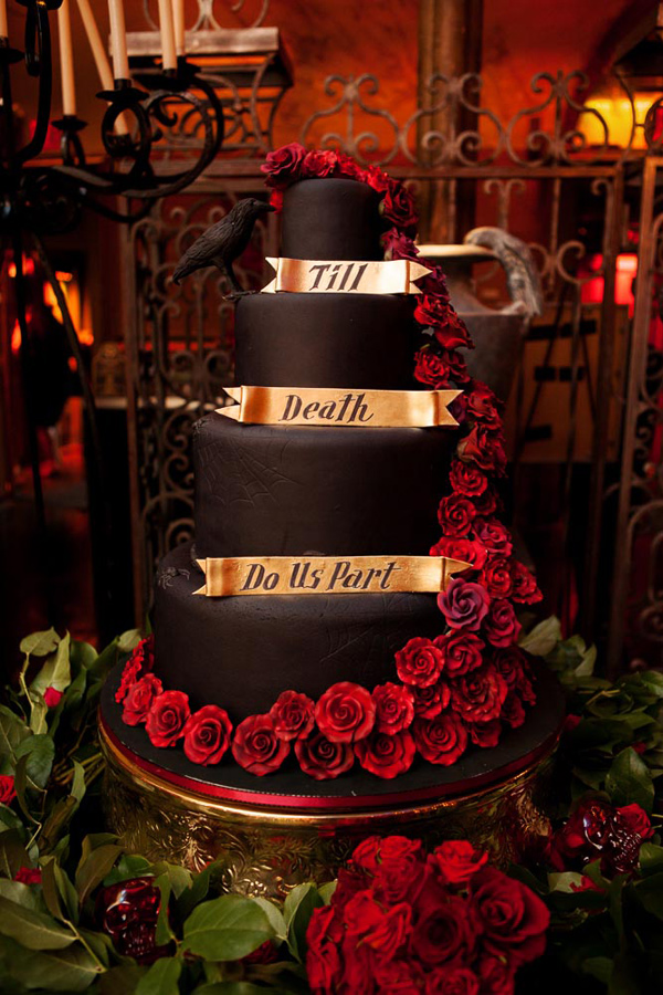Dracula Inspired Halloween Wedding Cake Ideas