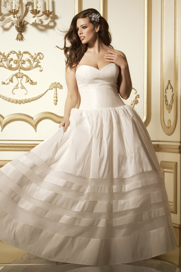Elegant Plus Size Ball Gown Wedding Dresses