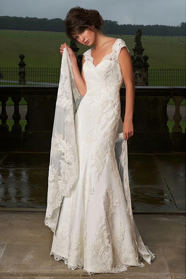 Formal Rustic Lace Bridal Wedding Dress