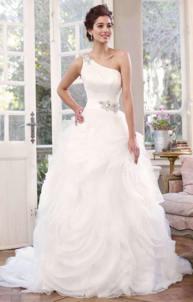 Gorgeous Wedding Dresses with Straps