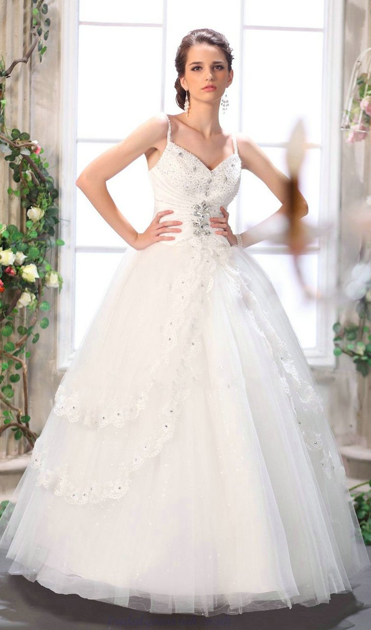Ivory Wedding Dresses for The Brides
