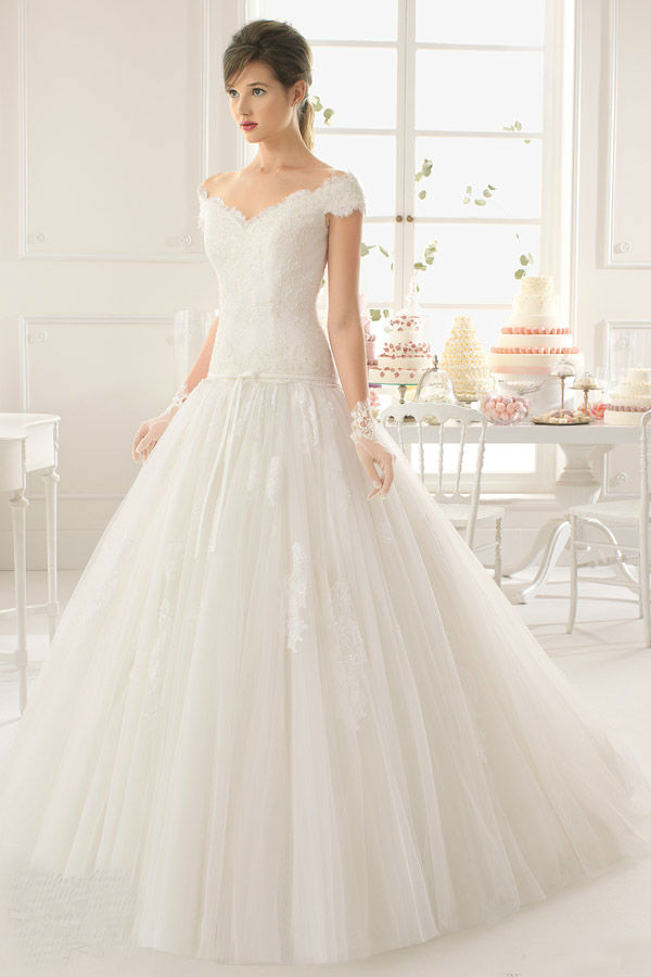 Off Shoulder Ball Gown Wedding Dress with Sleeves