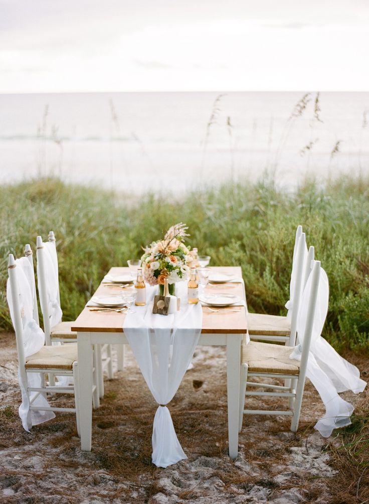 Simple wedding reception table Ideas