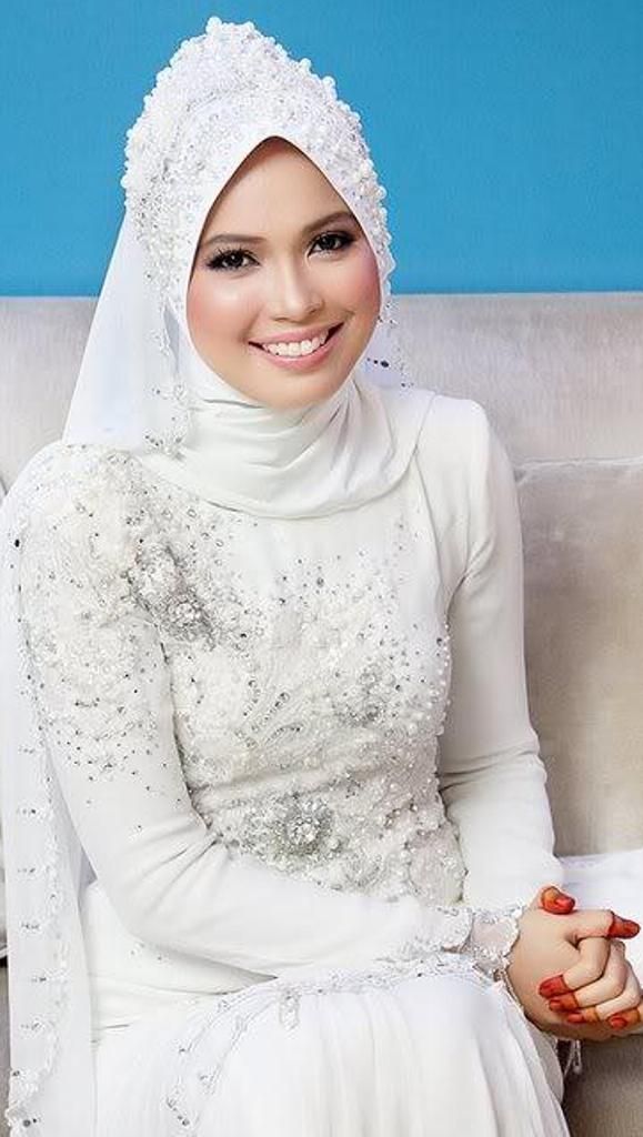 Stylish muslim wedding dresses