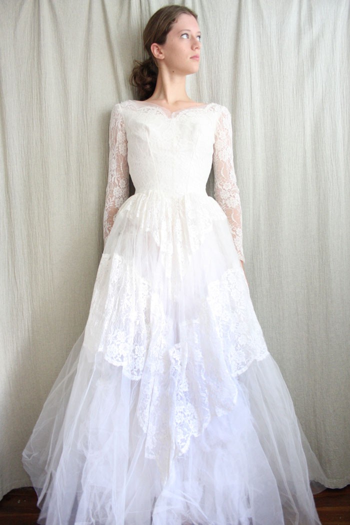 Vintage Lace Wedding Dress 2016