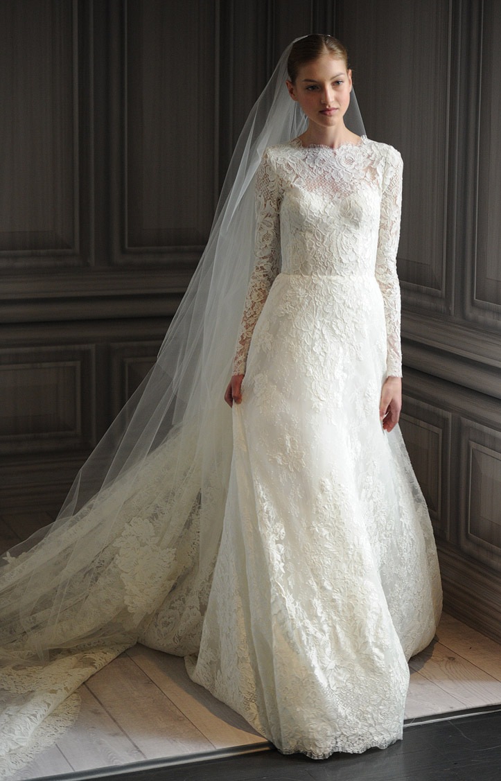 Vintage Long Lace Wedding Dress with Sleeves