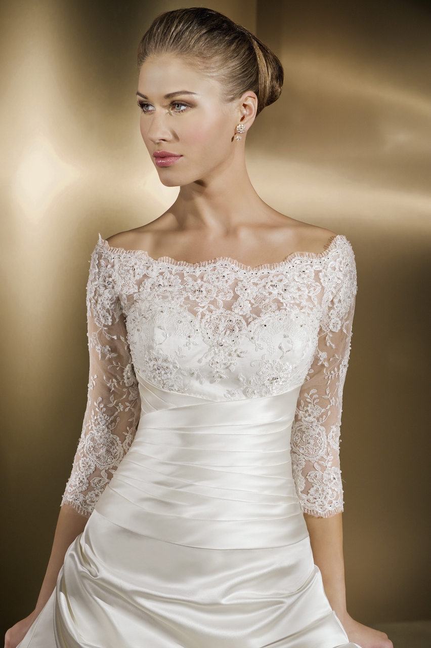 Wedding dress with sleeves for petite