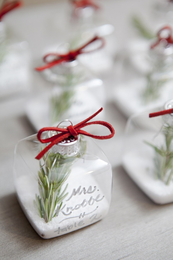 christmas ornament wedding favors Ideas