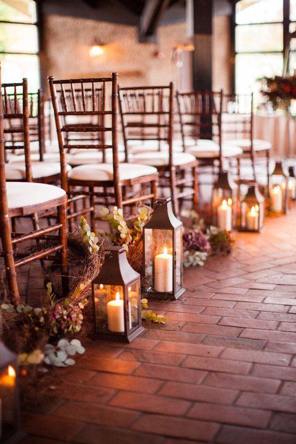 http://www.weddingpartyapp.com/blog/2014/10/28/chic-fall-wedding-decor-flowers-contributor-biana-perez/