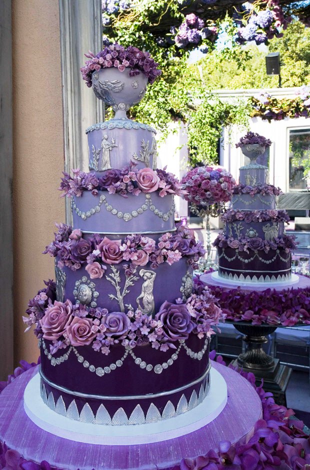 Amazing Purple Wedding Cake Decorations