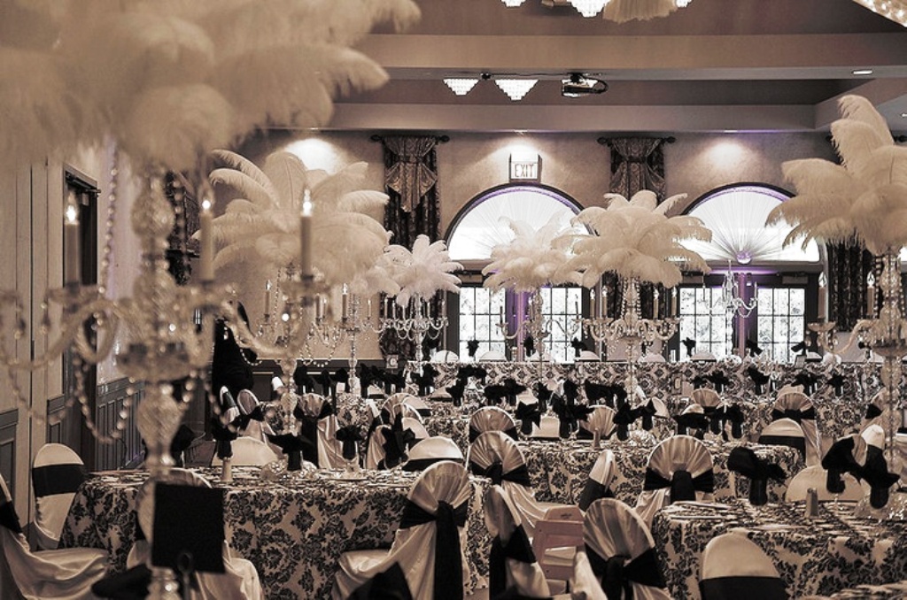 Black and white Wedding Decorations Ideas