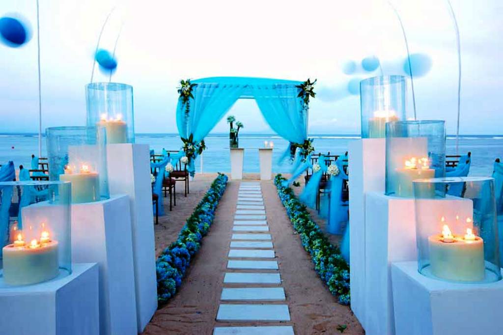 Blue Beach Wedding Decorating Ideas