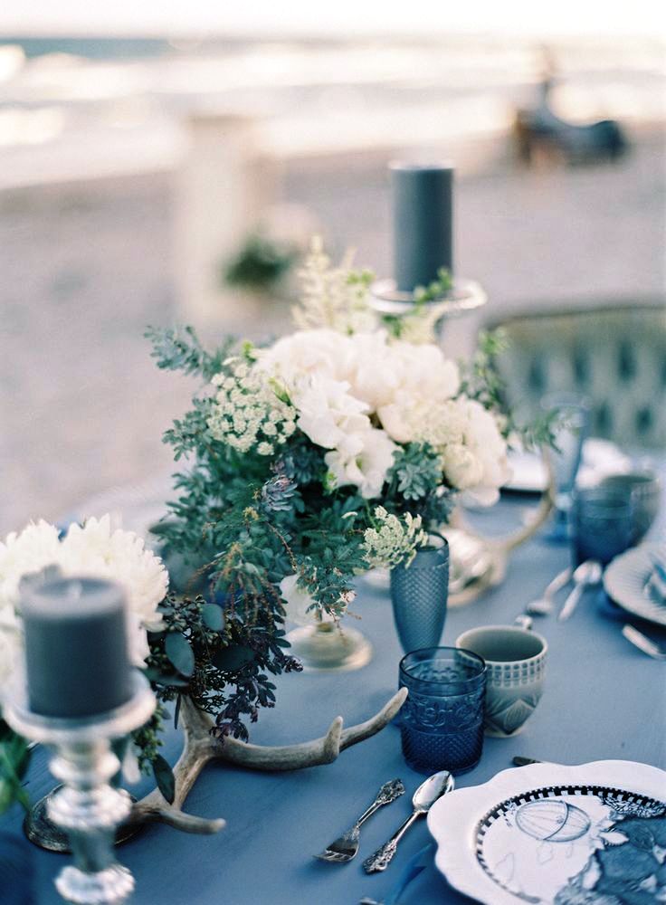 Blue Elegant Winter Wedding Decorations