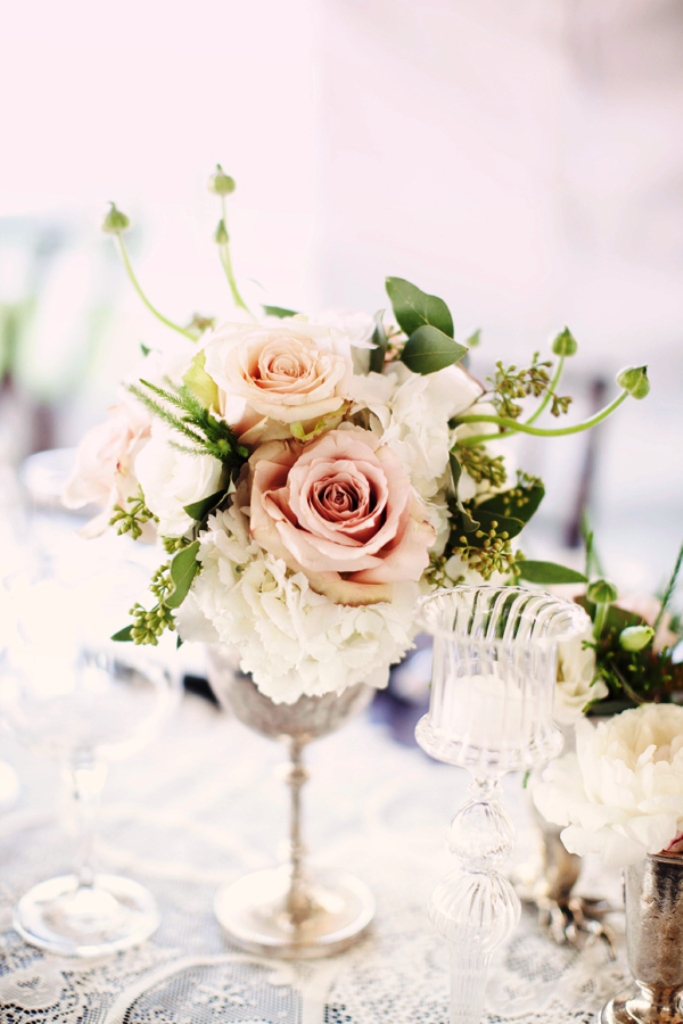 Classy Wedding Table Centerpieces Decor Ideas