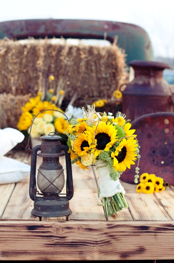 Country Sunflower Wedding Decorations