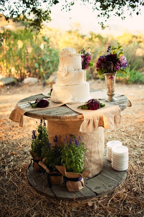 Country Wood Wedding Cake Table Decorations Ideas