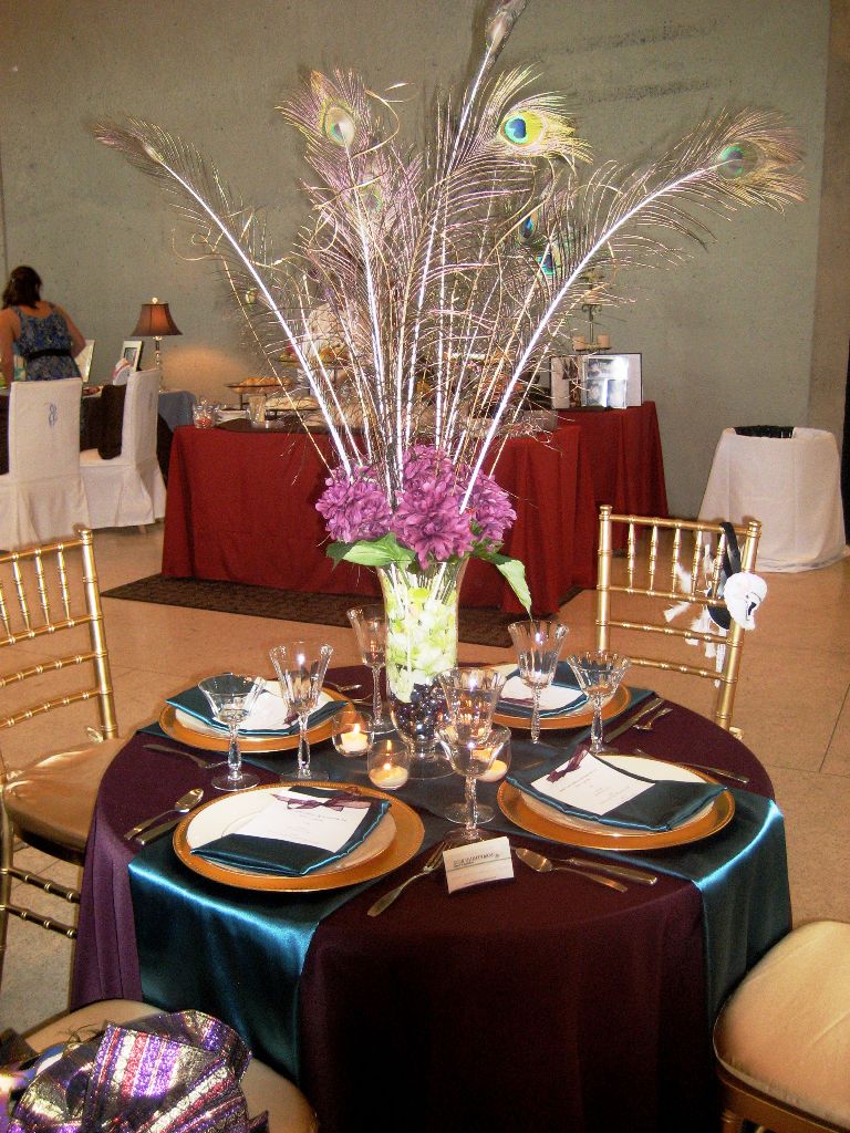 peacock wedding table ideas