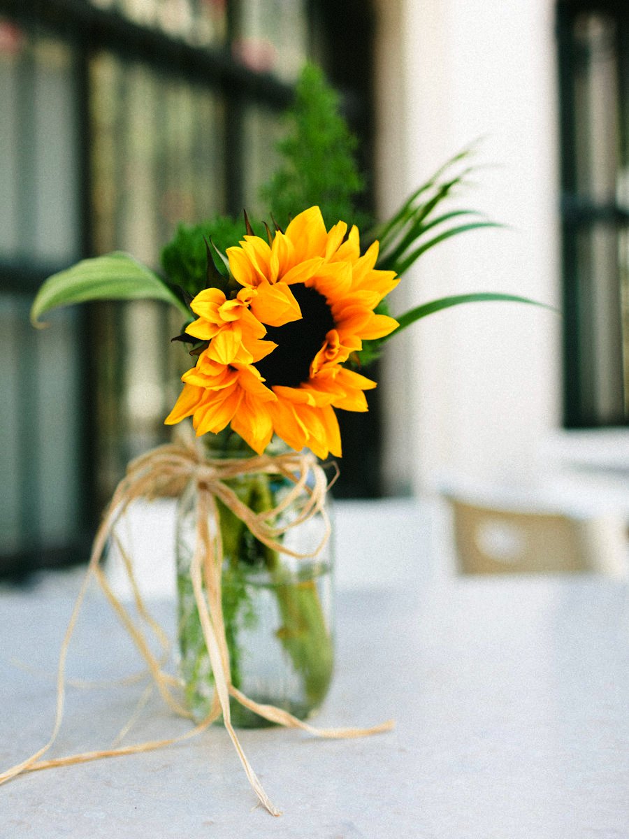 25 Sunflower Wedding Decorations Ideas - Wohh Wedding