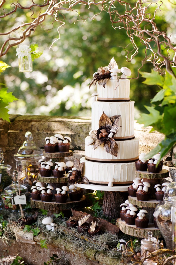 Woodland Themed Rustic Wedding Decorations
