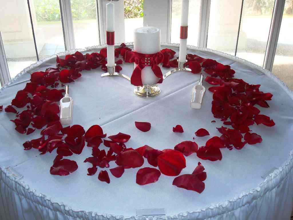 romantic Red Wedding Decorations