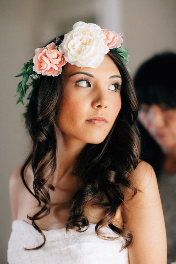 Beach Wedding Hairstyles With Flowers