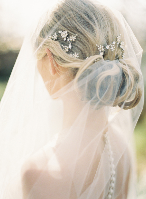 Messy Wedding Hairstyles With Veil