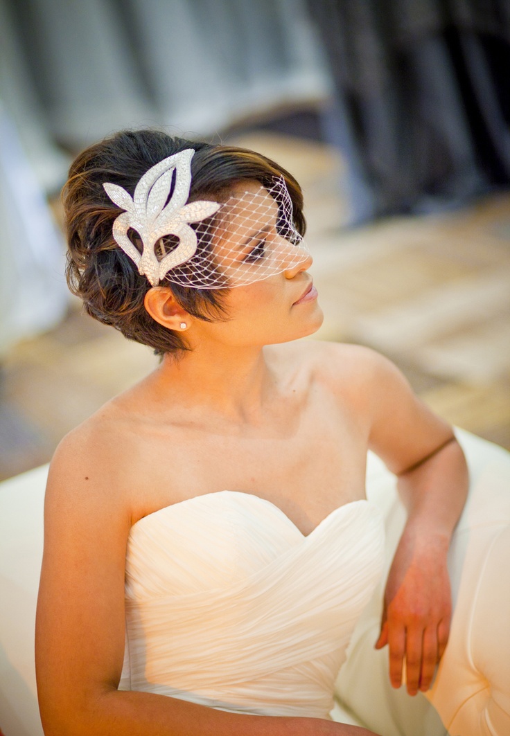 Short Wedding Hairstyles With Birdcage