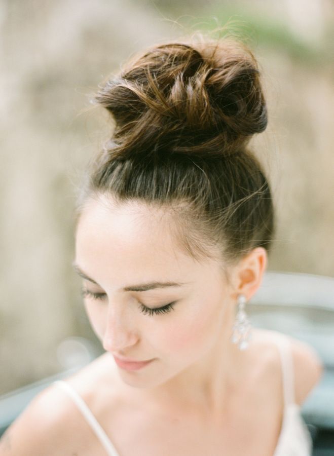 Top Knot Messy Wedding Hairstyles