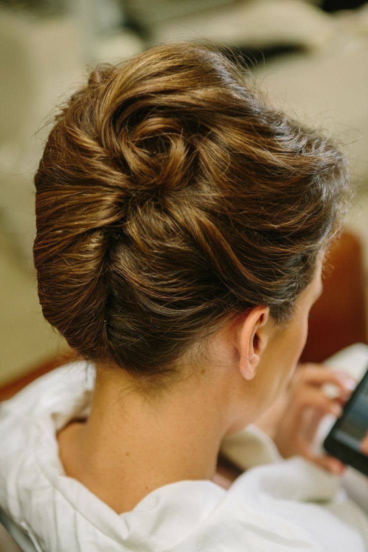 classic-french-twist-wedding-hairstyle