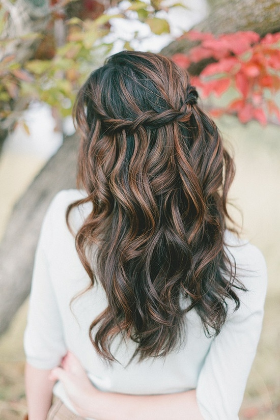 curly-down-prom-hairstyles-for-long-hair