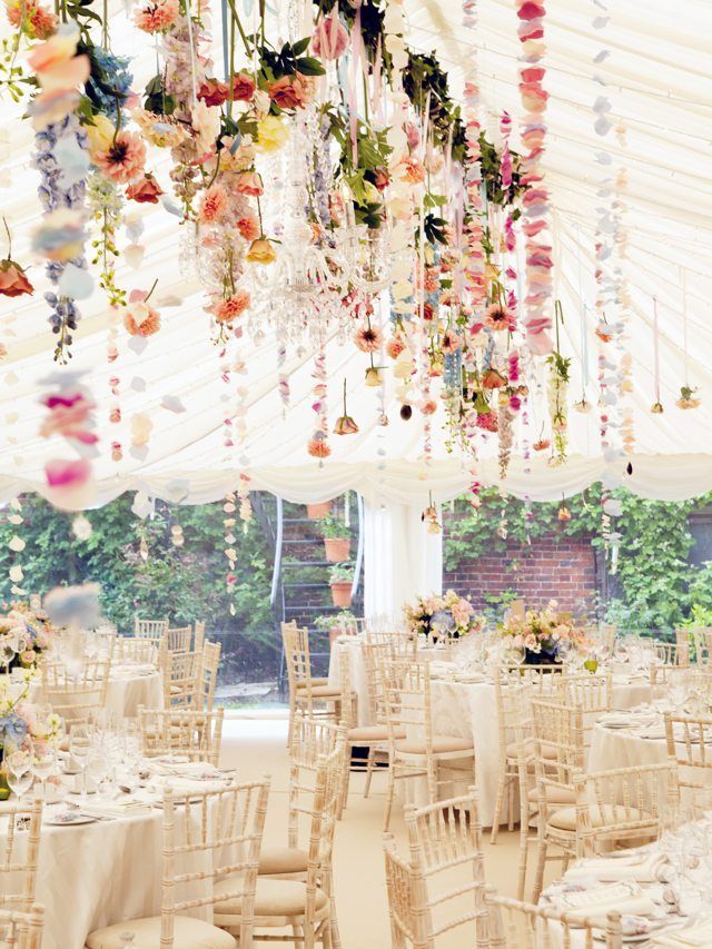 hanging-flower-garland-wedding
