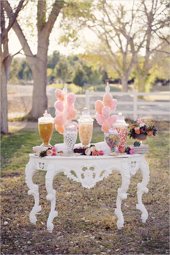 vintage-candy-table-ideas-for-wedding