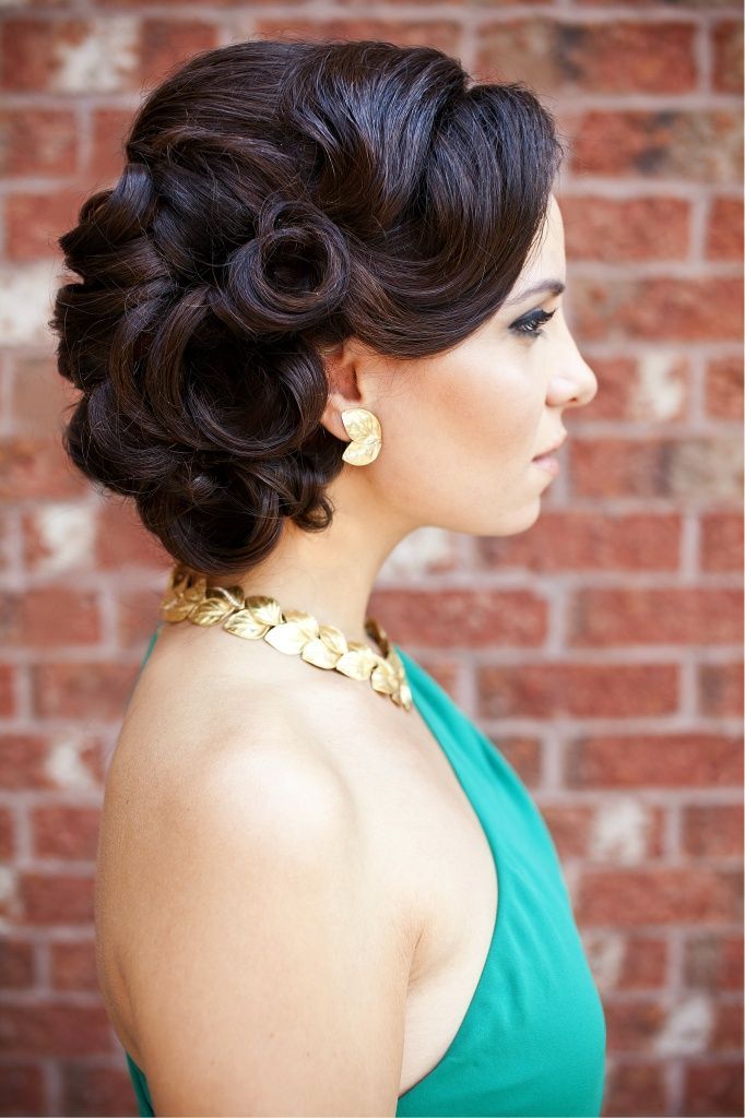 vintage-wedding-updo-hairstyles-for-long-hair