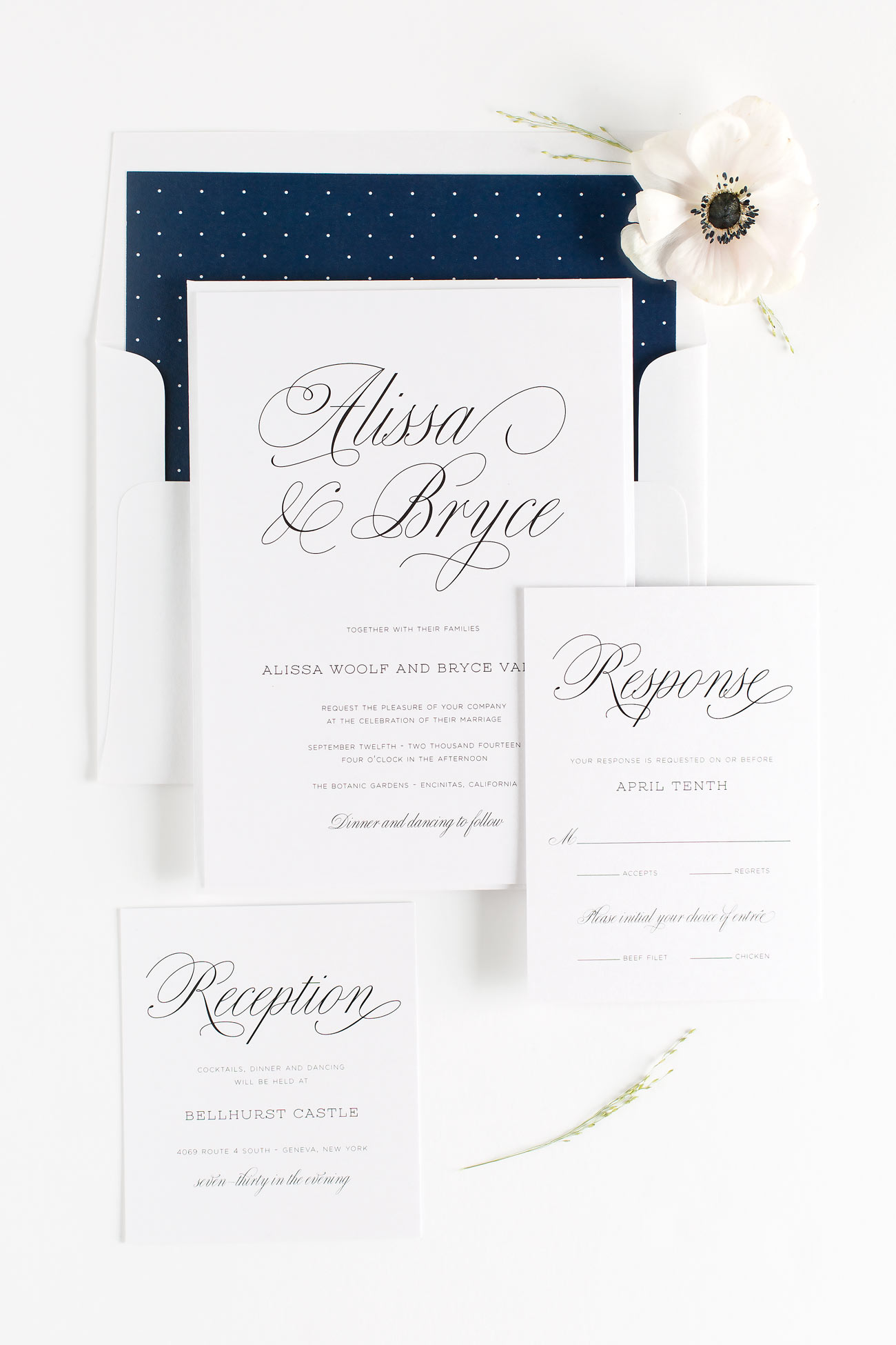 calligraphy-wedding-invitations-white-colours