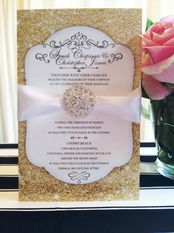 gold-glitter-wedding-invitation-idea