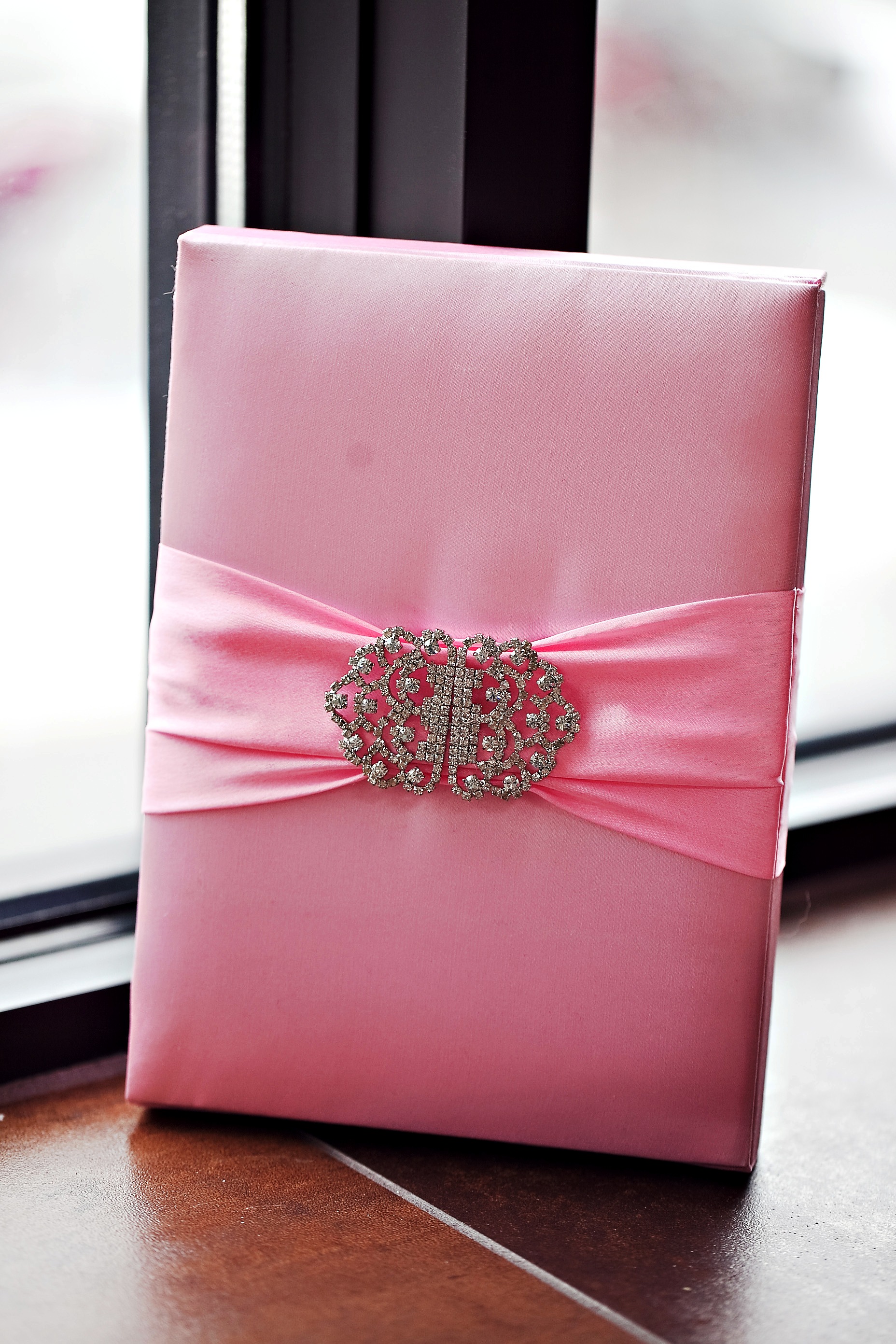 gold-wedding-invitation-boxes